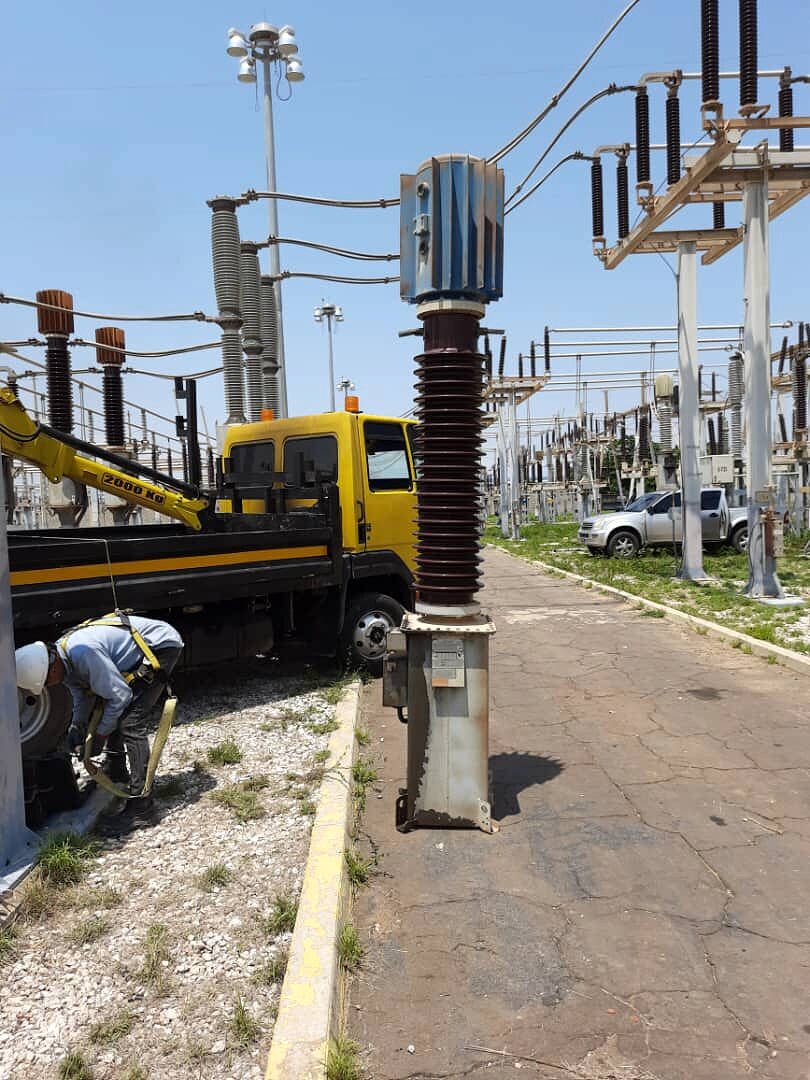 Ingeniería de distribución en 13,8 kV para solución de generación móvil