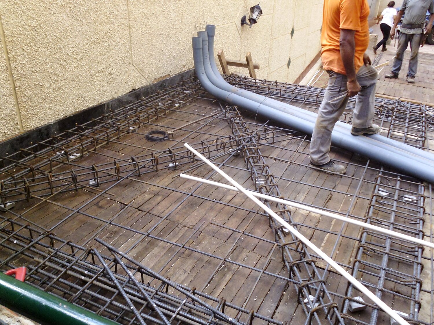 Obra civil y electromecánica para infraestructura eléctrica industrial