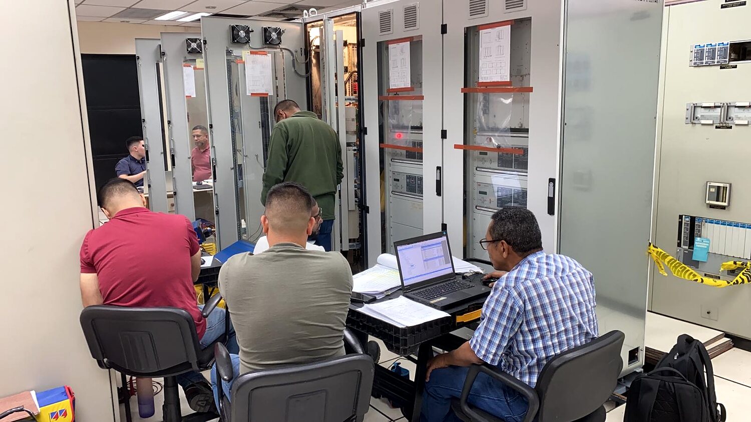 Inspección técnica y validación de equipos en sitio